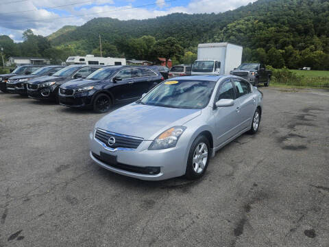 2009 Nissan Altima for sale at Auto Advantage LLC in Bristol TN