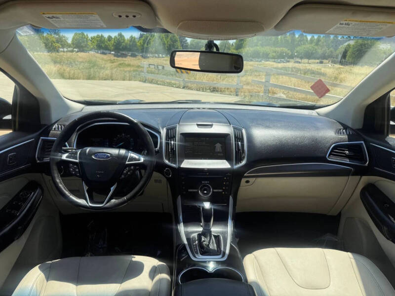 2015 Ford Edge Titanium