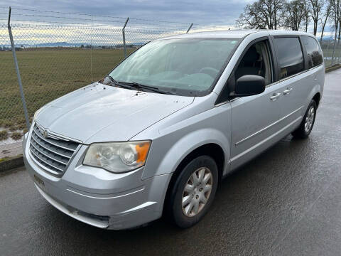 2009 Chrysler Town and Country for sale at Blue Line Auto Group in Portland OR