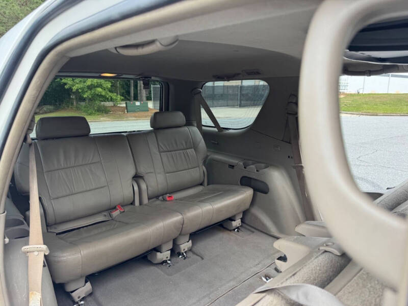2005 Toyota Sequoia SR5
