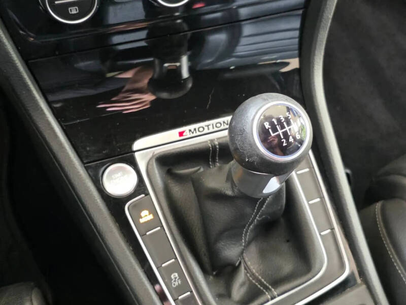 2016 Volkswagen Golf R
