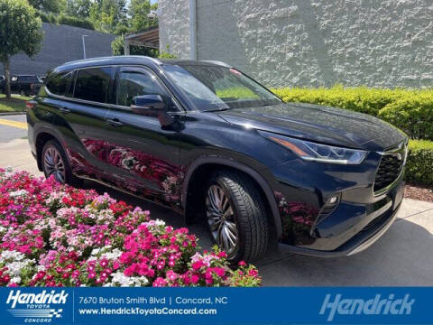 2022 Toyota Highlander Platinum