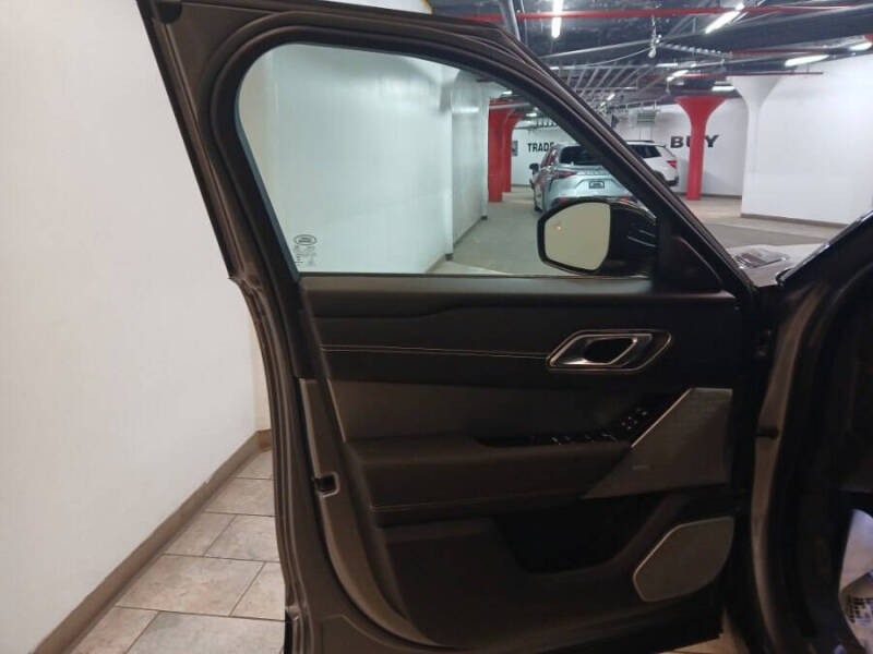 2022 Land Rover Range Rover Velar P250 R-Dynamic S