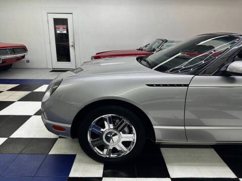 2004 Ford Thunderbird Deluxe