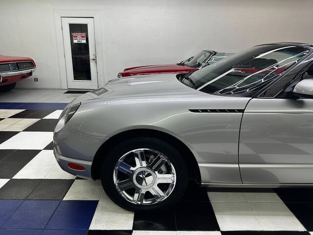 2004 Ford Thunderbird Deluxe