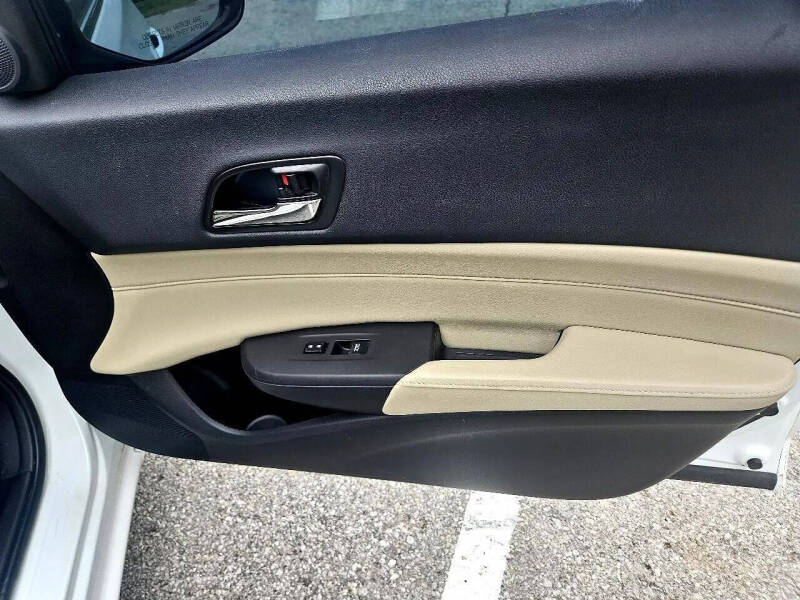 2017 Acura ILX w/Tech