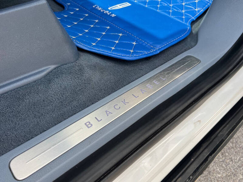 2020 Lincoln Navigator Black Label