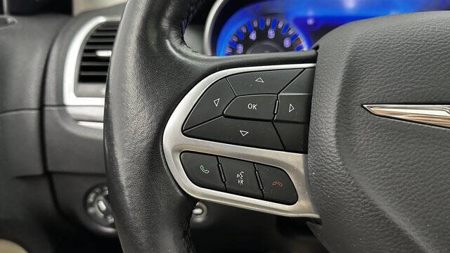 2021 Chrysler 300 Touring L