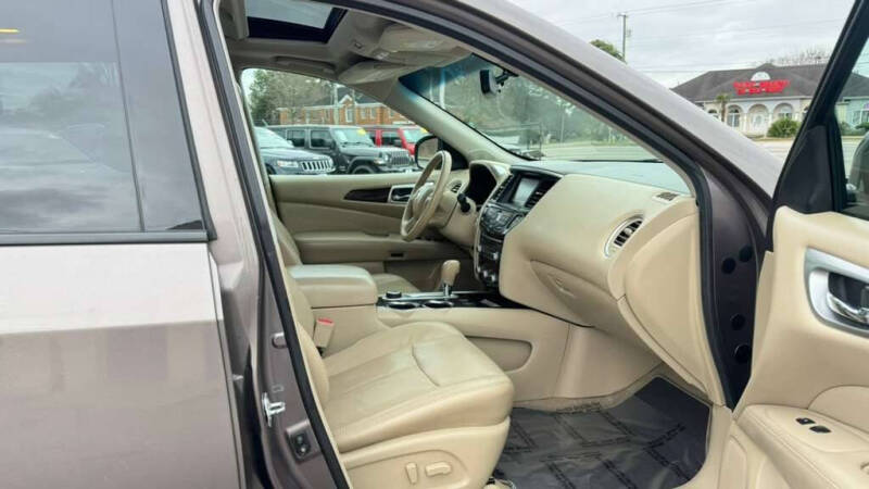 2014 Nissan Pathfinder SL