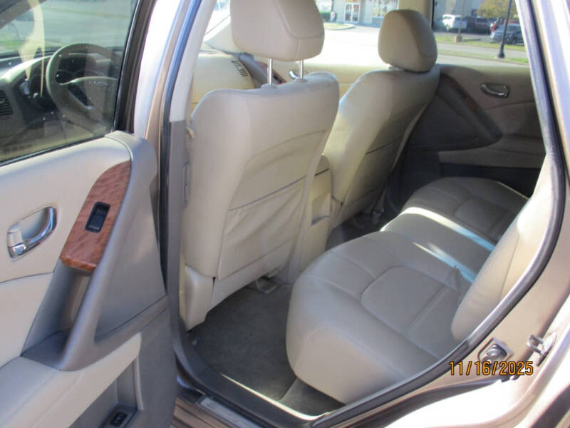 2011 Nissan Murano LE