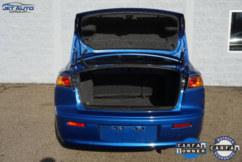 2015 Mitsubishi Lancer SE