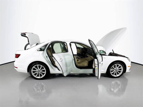 2019 Audi A4 quattro Premium Plus 45 TFSI