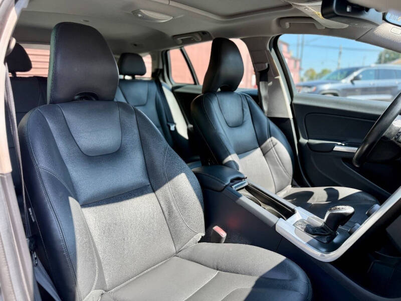 2015 Volvo V60 T5 Premier Plus