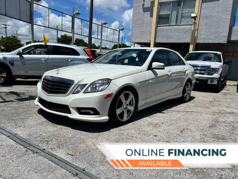 2011 Mercedes-Benz E-Class for sale at Global Auto Sales USA in Miami FL