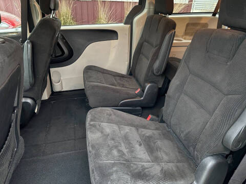 2016 Dodge Grand Caravan SXT Plus