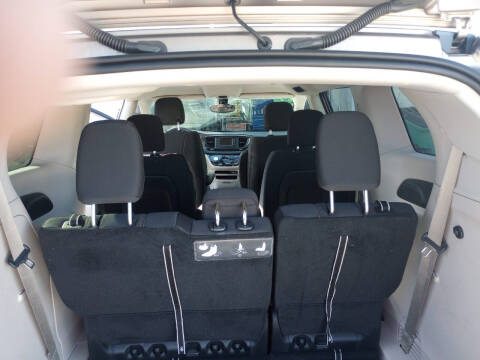 2017 Chrysler Pacifica LX