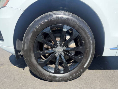2016 Audi Q5 2.0T quattro Premium Plus