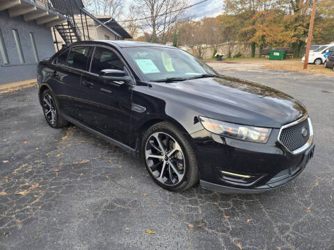 2016 Ford Taurus SHO