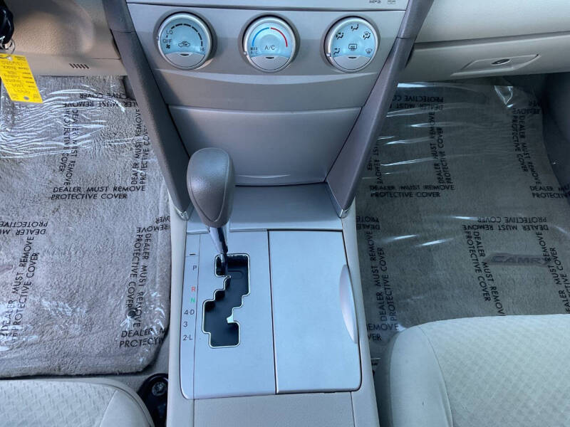 2009 Toyota Camry LE