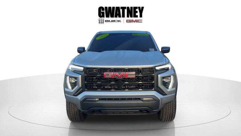 2025 GMC Canyon Elevation