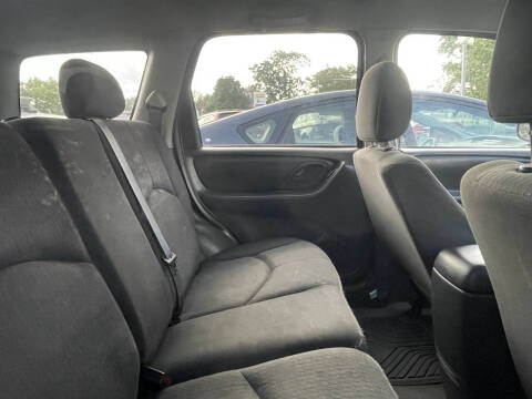 2006 Mazda Tribute i