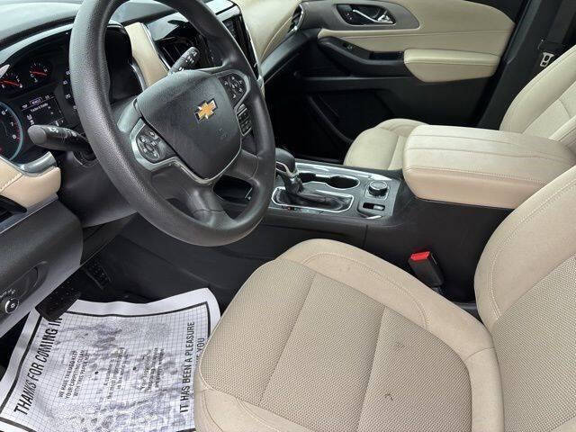 2023 Chevrolet Traverse LS