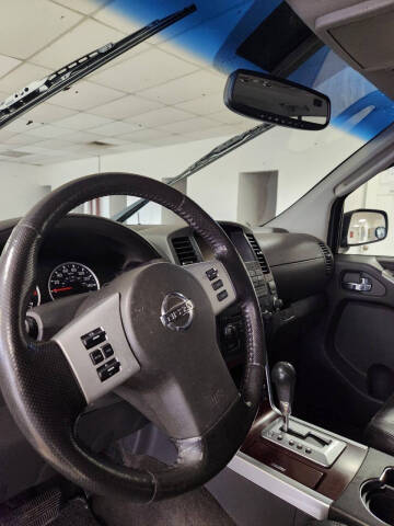 2008 Nissan Pathfinder LE