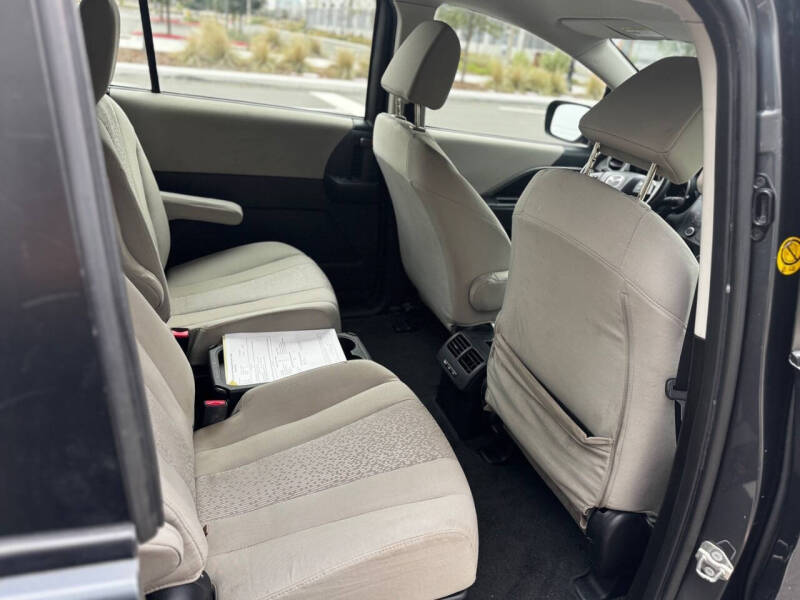 2012 Mazda MAZDA5 Touring