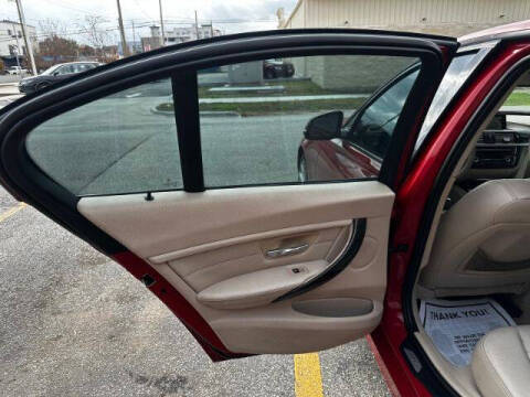 2012 BMW 3 Series 328i