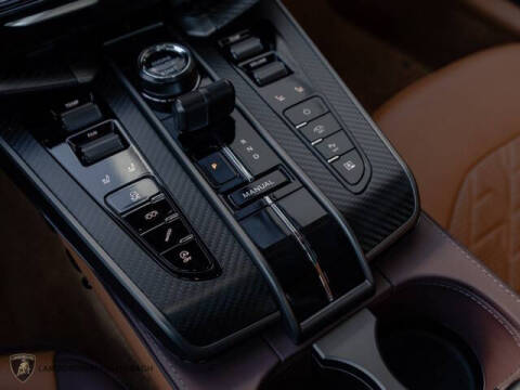 2025 Aston Martin Vanquish