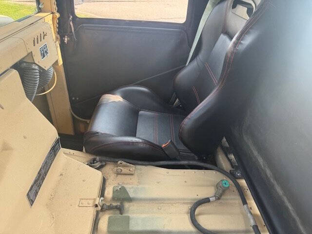 1987 AM General M998