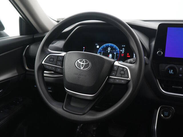 2025 Toyota Grand Highlander LE