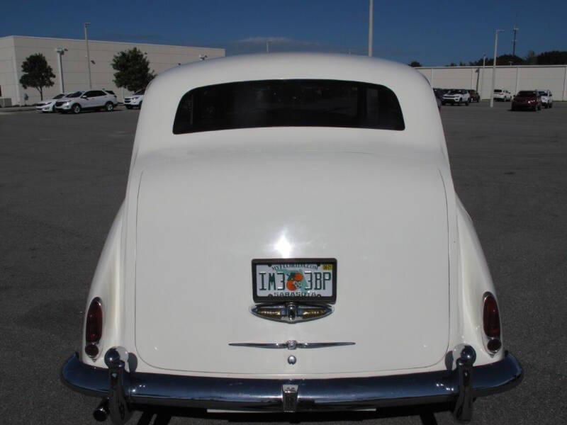 1956 Rolls-Royce Silver Wraith
