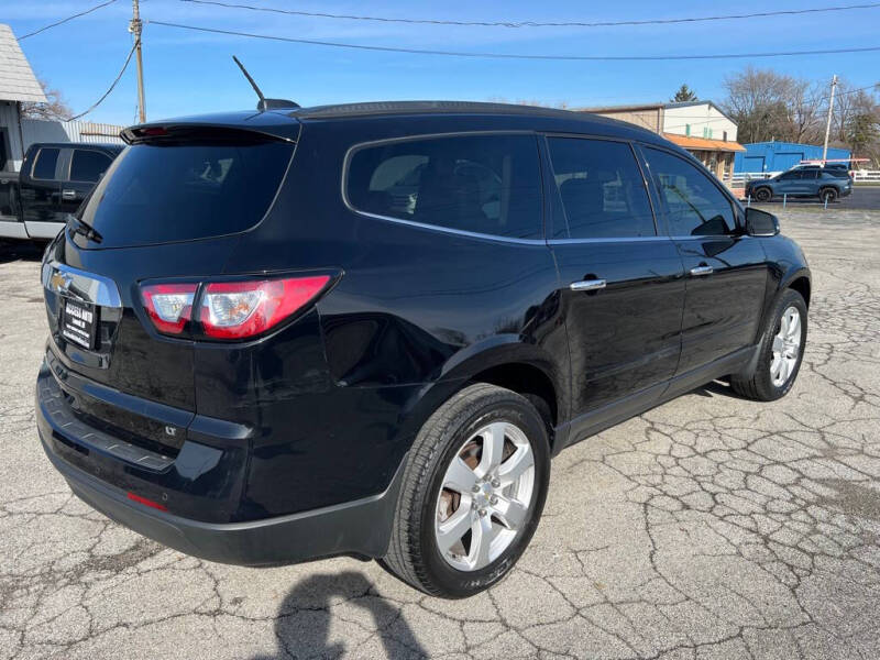 2017 Chevrolet Traverse LT