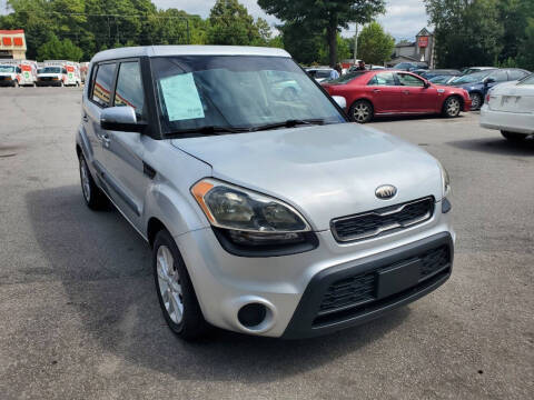 2013 Kia Soul +