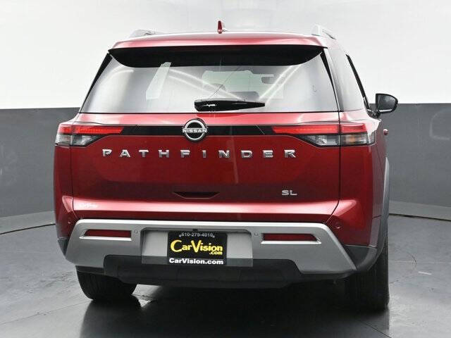 2023 Nissan Pathfinder SL