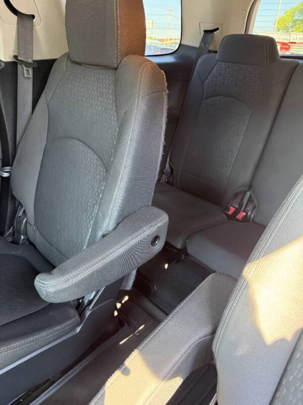 2016 GMC Acadia SLE-2