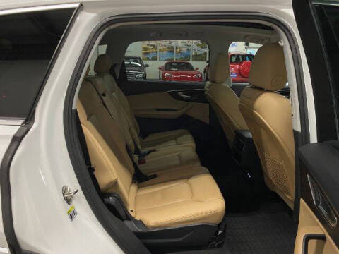 2020 Audi Q7 quattro Premium Plus 55 TFSI