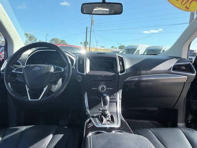 2017 Ford Edge Titanium