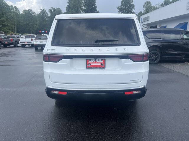 2024 Jeep Wagoneer L Series III