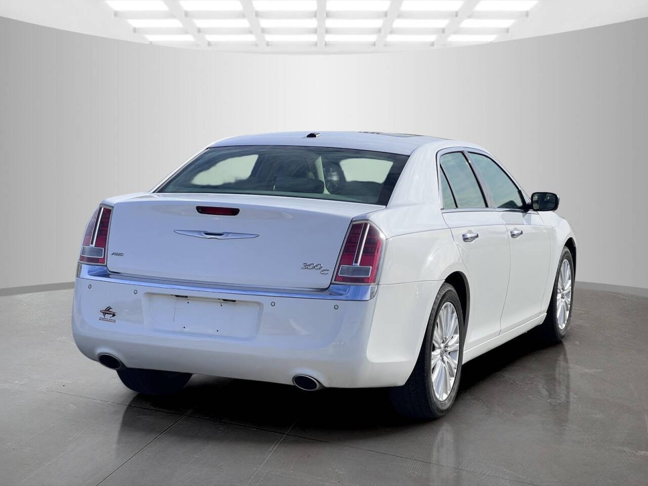 2014 Chrysler 300 for sale at Used Cars Toledo in Oregon, OH