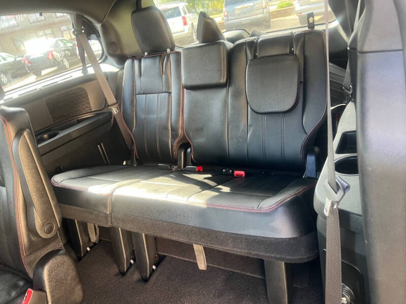 2016 Dodge Grand Caravan R/T