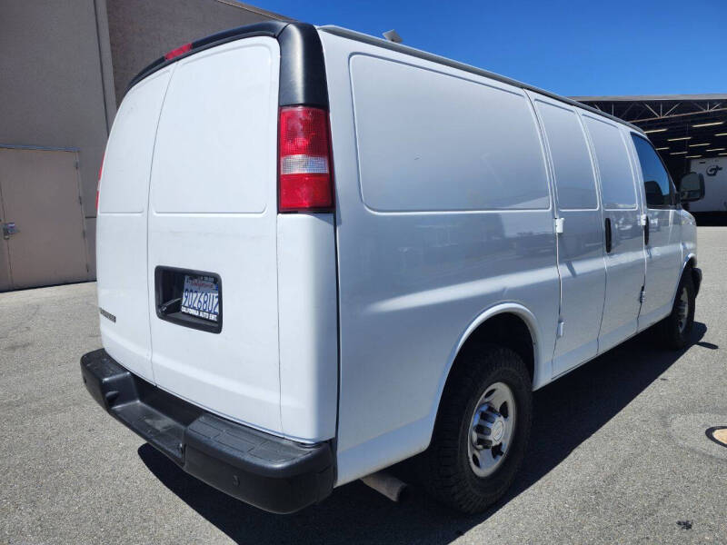 2019 Chevrolet Express 2500