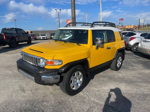 2007 Toyota FJ Cruiser for sale at Greg's Auto Sales in Poplar Bluff MO