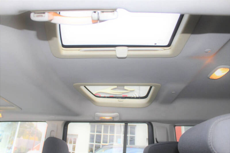 2008 Jeep Commander Sport