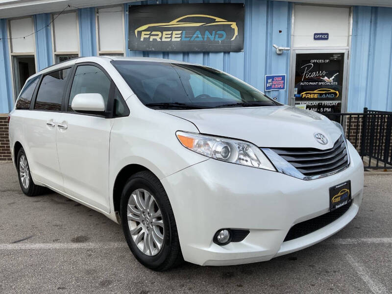 2015 Toyota Sienna XLE Premium 8-Passenger