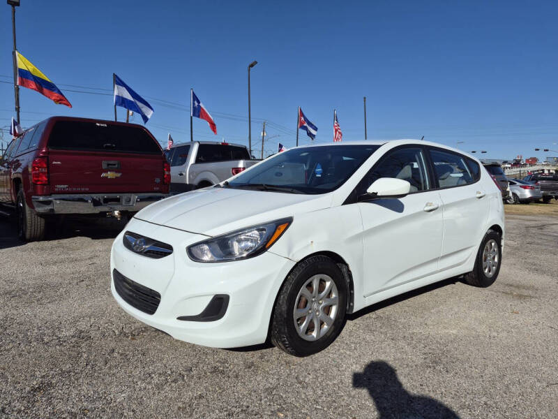 2013 Hyundai Accent GS