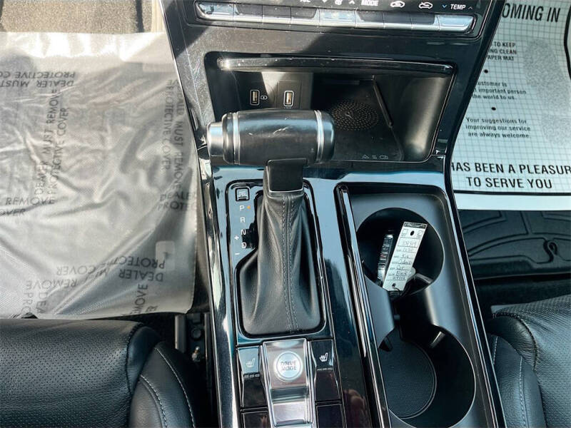 2020 Kia Cadenza Technology