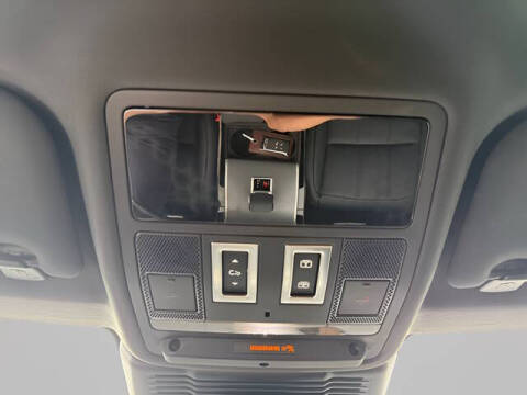 2025 Land Rover Range Rover Evoque P250 Dynamic SE