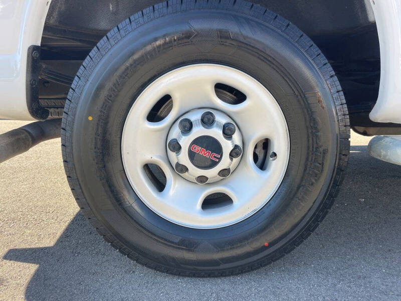 2023 GMC Savana 2500